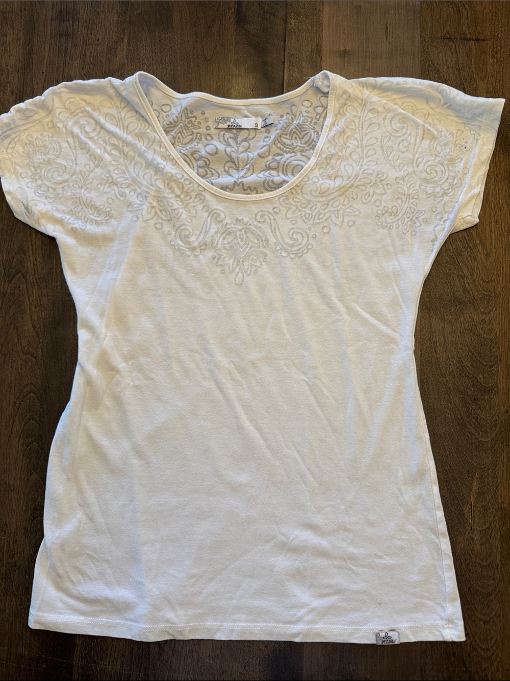 Prana White Embroidered Neck Short Sleeve Tee
